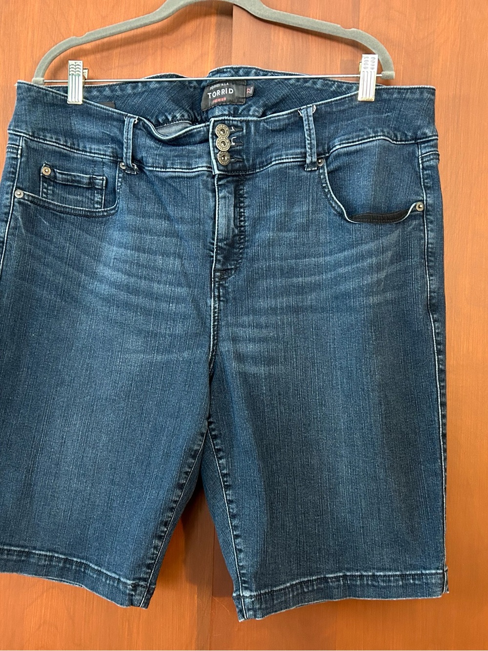 torrid Dark Blue Stretch Denim Bermuda Shorts - Picture 4 of 6